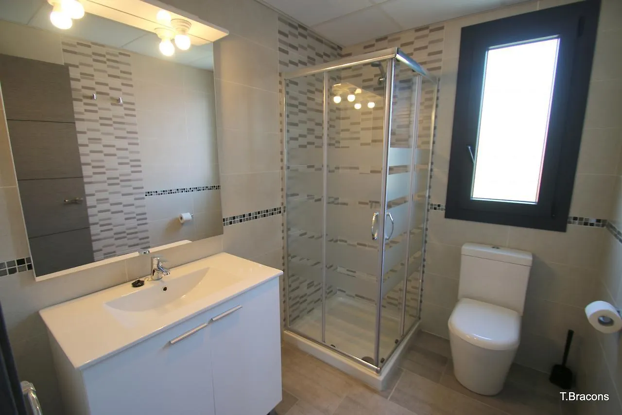 Villa Milos Cambrils 0*,
